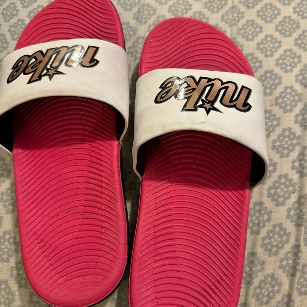 Nike Pink Slide Sandals